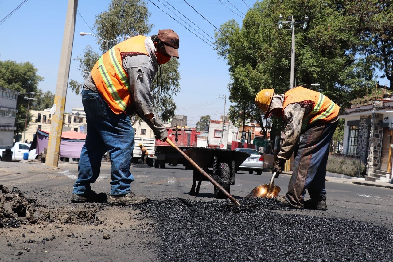 Ayuntamiento de Puebla da mantenimiento y rescata espacios públicos en Barrio de El Alto