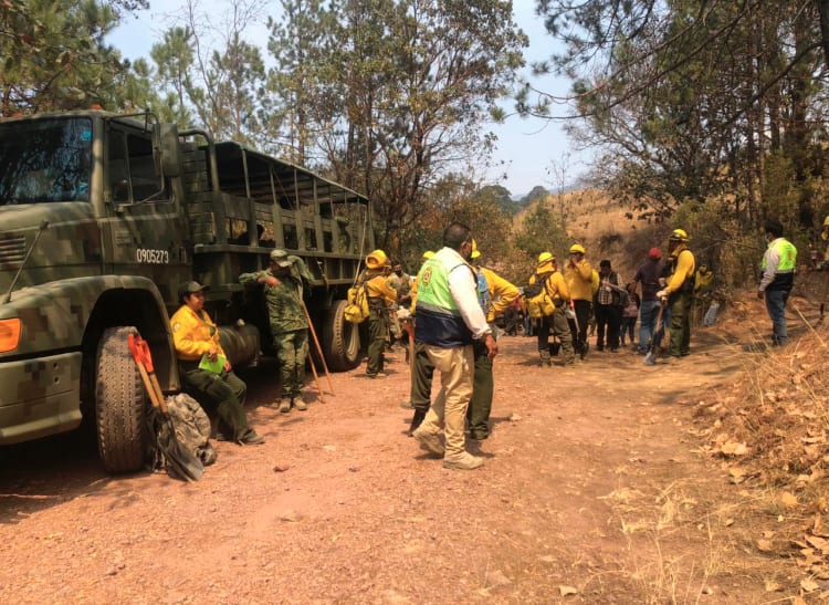 Desde Tlaxcala: Activa CEPC sistema de comando de incidentes ante incendios forestales en terrateniente y Tlaxco