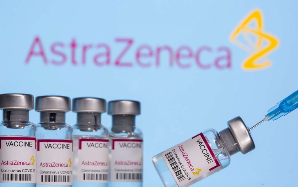 La vacuna de AstraZeneca no causa coágulos, se investigan casos poco comunes: regulador británico