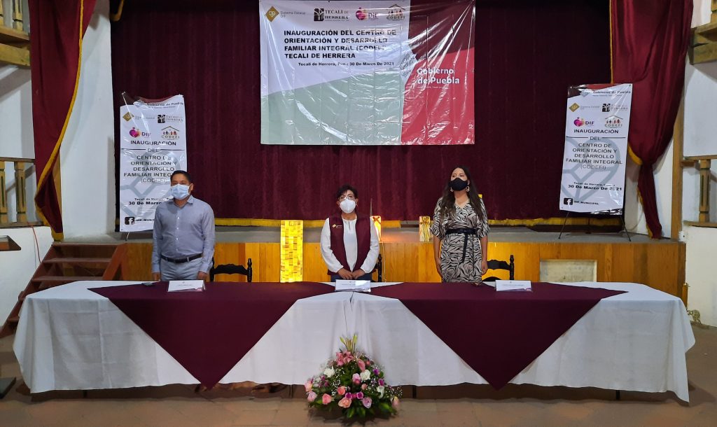 En Tecali de Herrera, SEDIF instala décimo Centro de Orientación