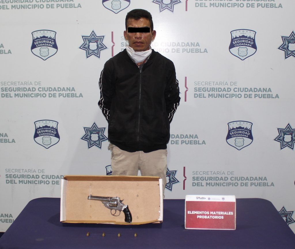 Detuvo Policía Municipal de Puebla al “flaco”, identificado como probable asaltantes de la ruta 4.