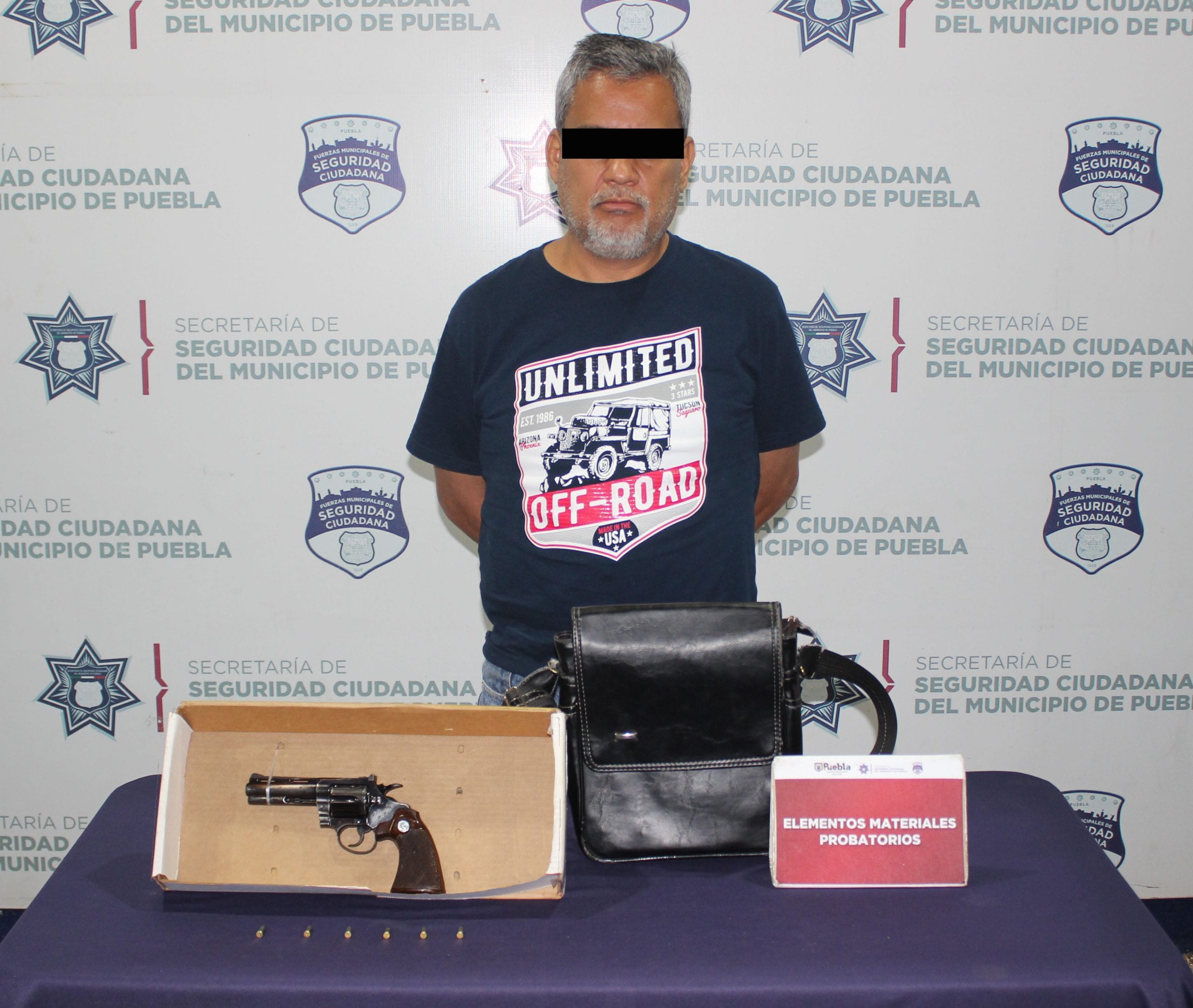 Detuvo Policía Municipal de Puebla a hombre por portación ilegal de arma de fuego.