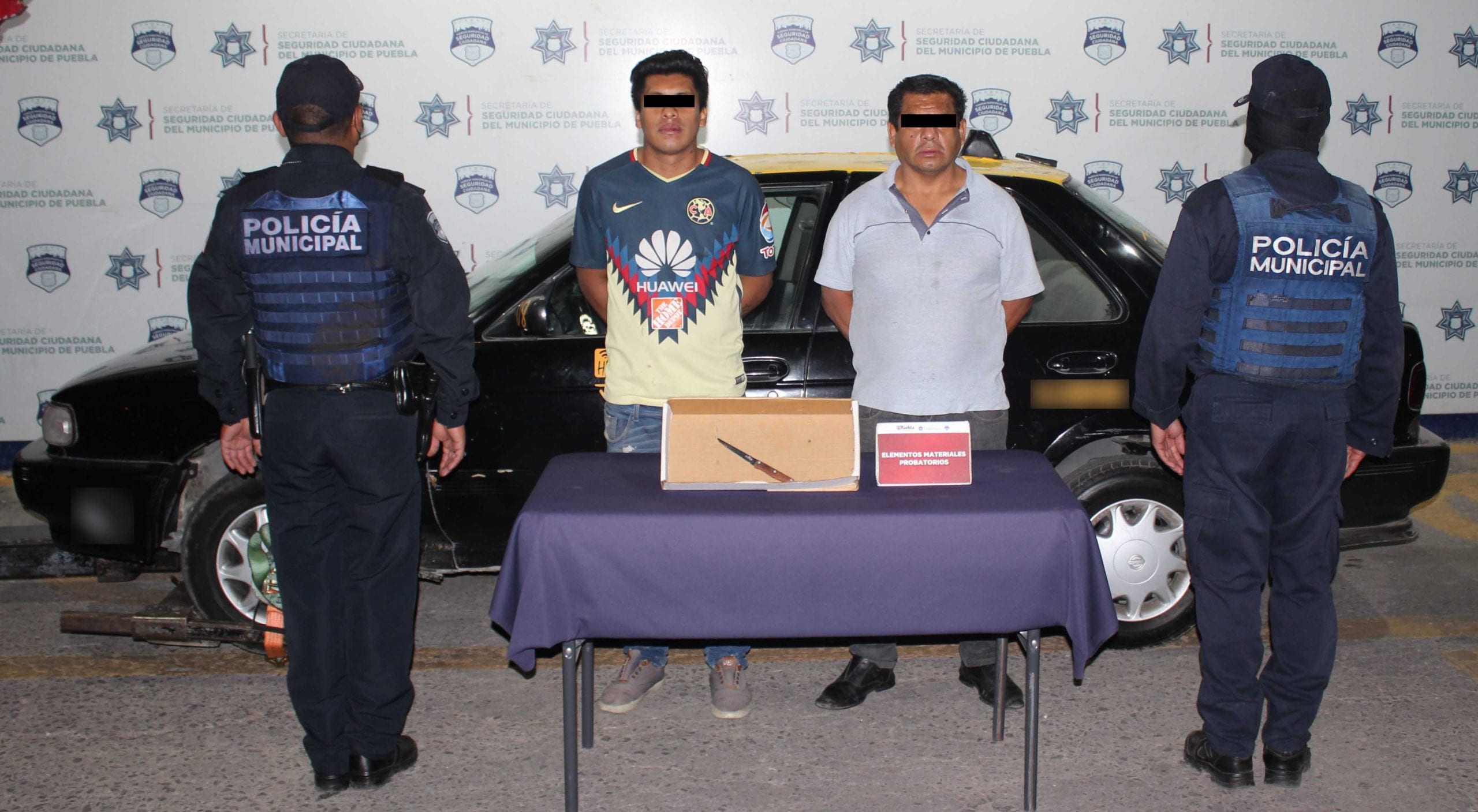Recuperó Policía Municipal de Puebla un vehículo robado; dos personas detenidas.
