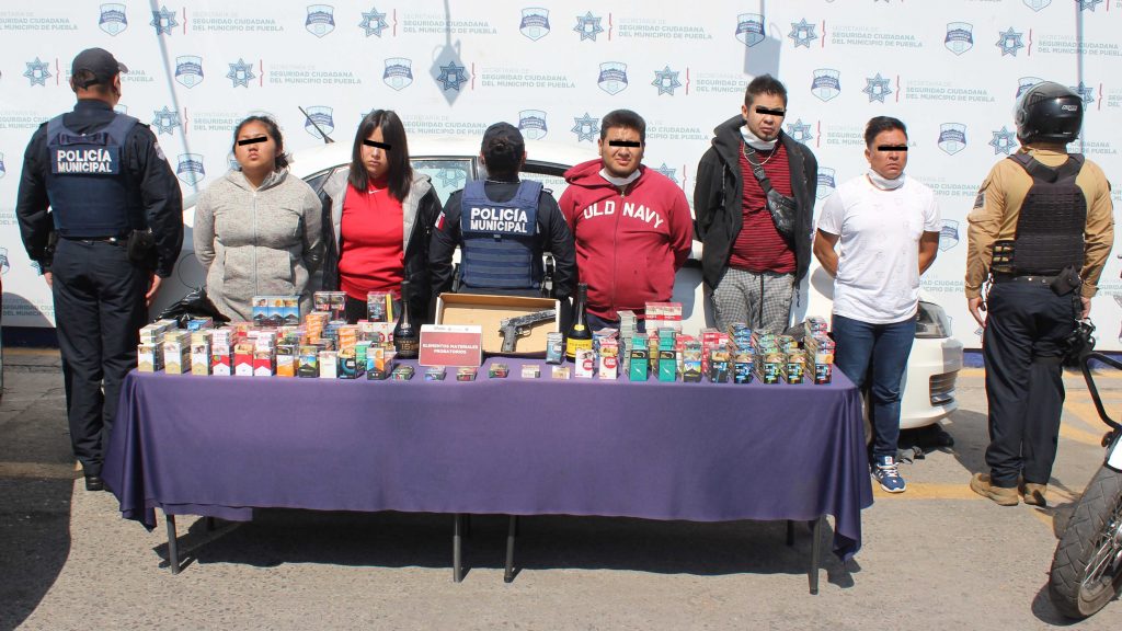 Desarticuló Policía Municipal de Puebla a banda delictiva presuntamente dedicada al robo contra tiendas de telefonía y Oxxo.