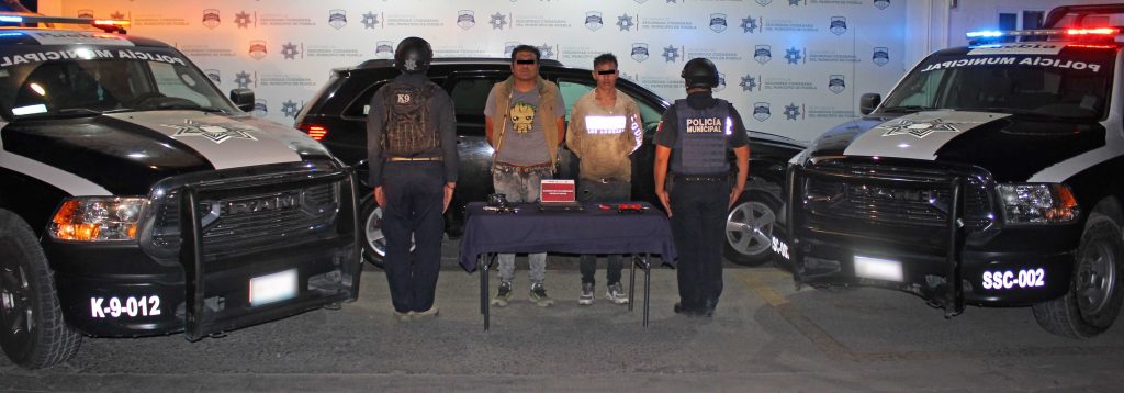 Detuvo Policía Municipal de Puebla a dos hombres por robo a casa habitación.
