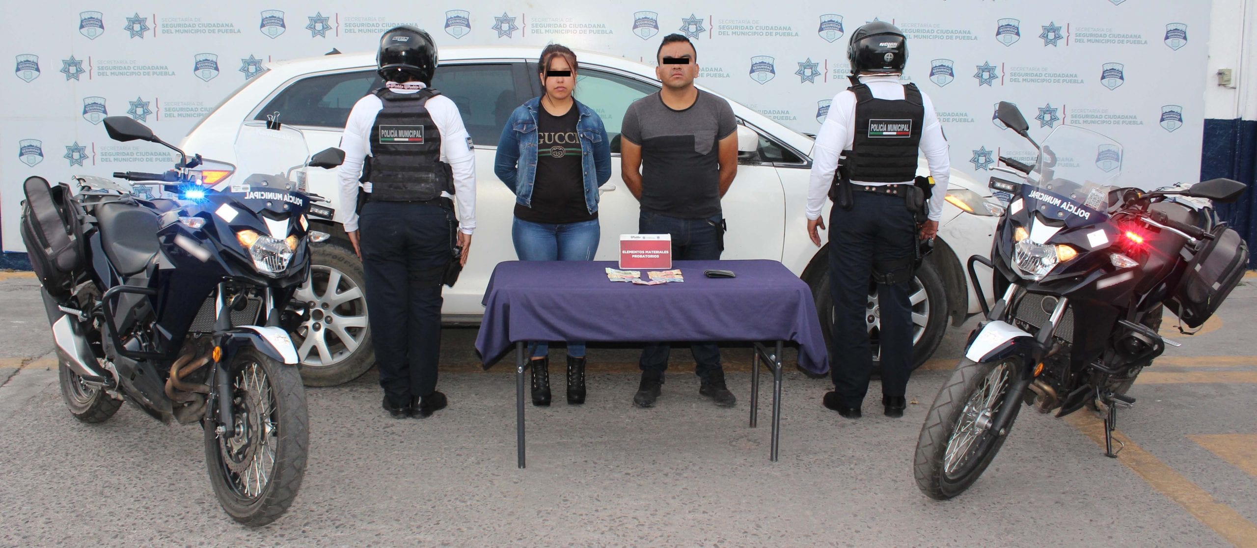 Detuvo Policía Municipal de Puebla a pareja presuntamente dedicada al robo a cuentahabientes.