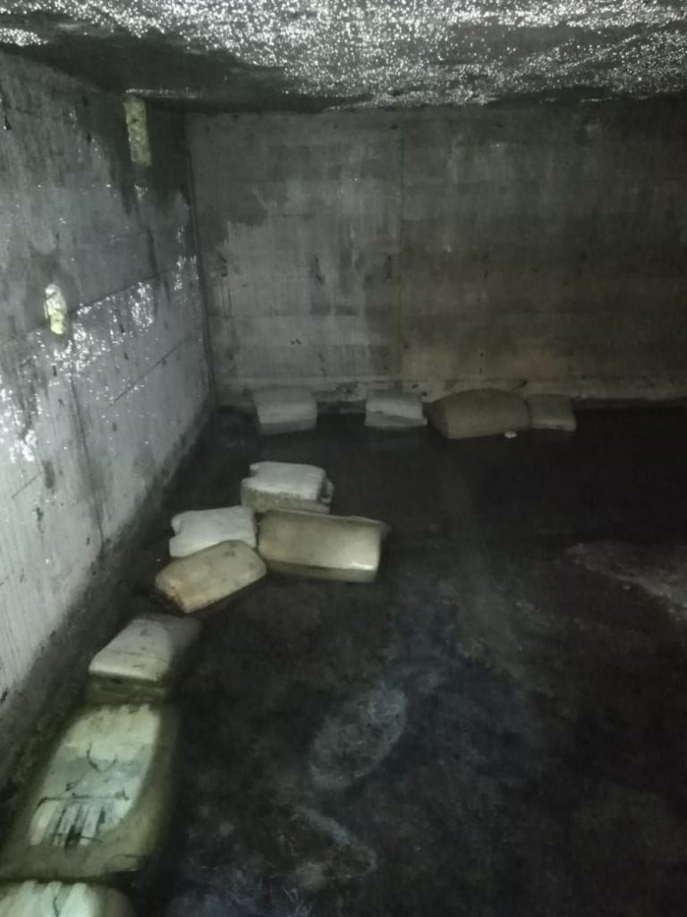 Temor en Huauchinango de que bidones de agua hayan sido usados para llevar hidrocarburo