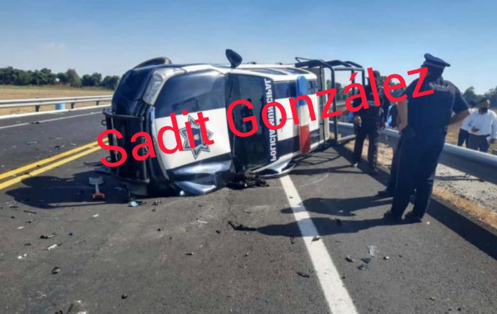 Choque entre patrulla de Huejotzingo y carro particular deja 4 lesionados