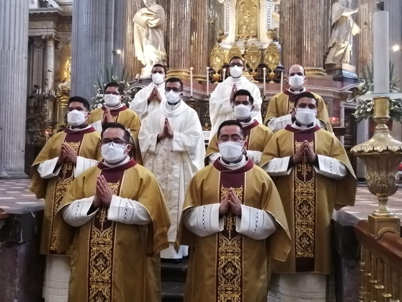 Arzobispo de Puebla ordenó a tres sacerdotes y a 7 diáconos en la catedral de Puebla