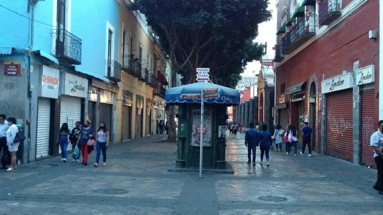 Ayuntamiento de Puebla ejecuta operativos en vía pública para garantizar ordenamiento en calles de todo el municipio