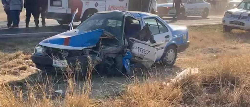 Choque en la federal a Tehuacán deja 4 lesionados