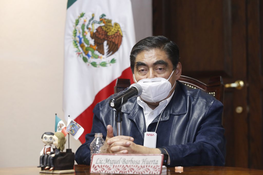 Video desde Puebla: Aplicación de vacunas a adultos mayores, garantizada en la entidad, subrayó Miguel Barbosa Huerta