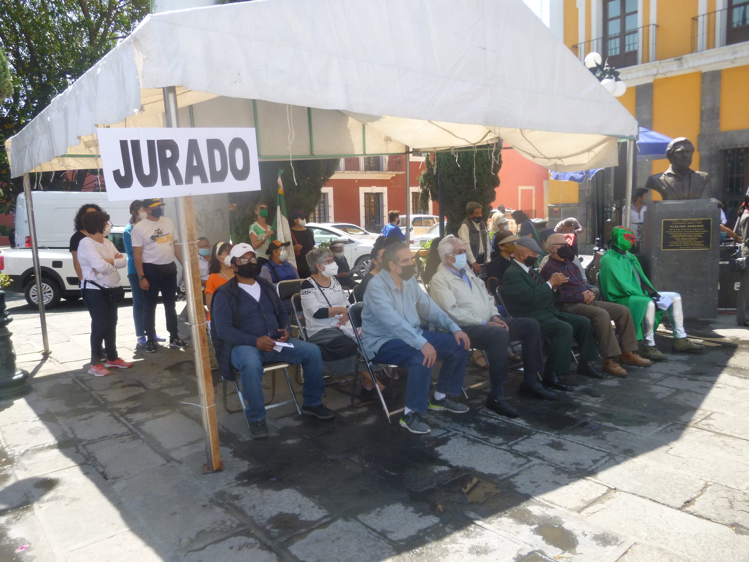 Video desde Puebla: En supuesto juicio ciudadano declaran “culpable” de diversos delitos al presidente López Obrador