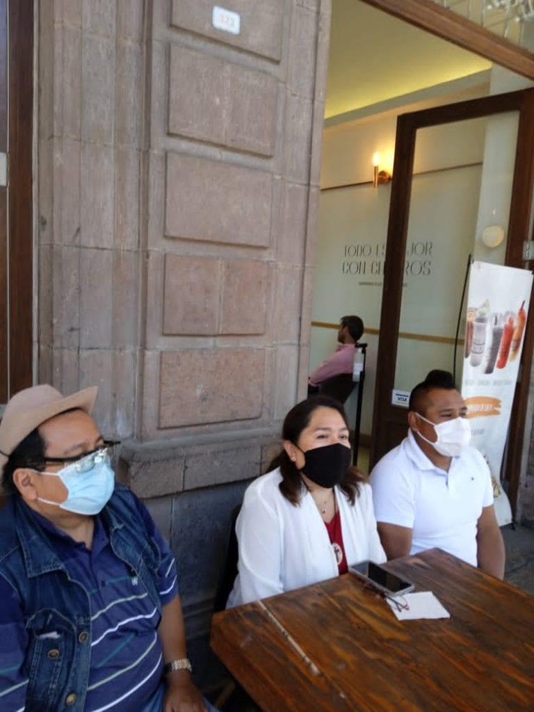 Trabajadoras y trabajadores invitan a votar por Francisca Reséndiz Lara, en espacio en blanco en boleta electoral