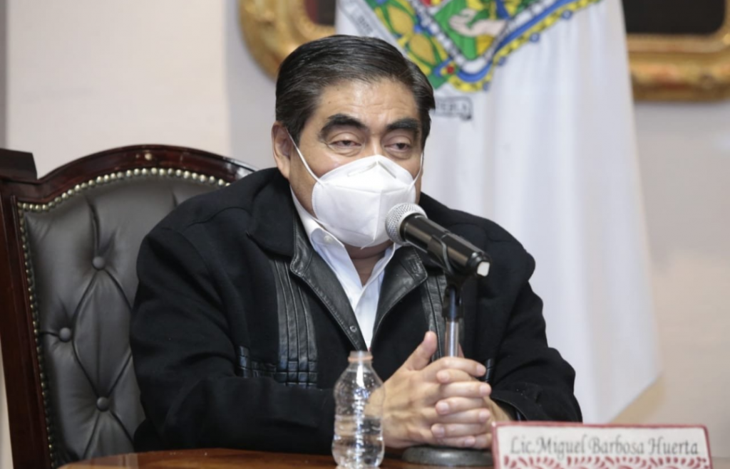 Video desde Puebla: Gobernador Barbosa advirtió que se tiene ubicados a quienes dieron permisos de mototaxis