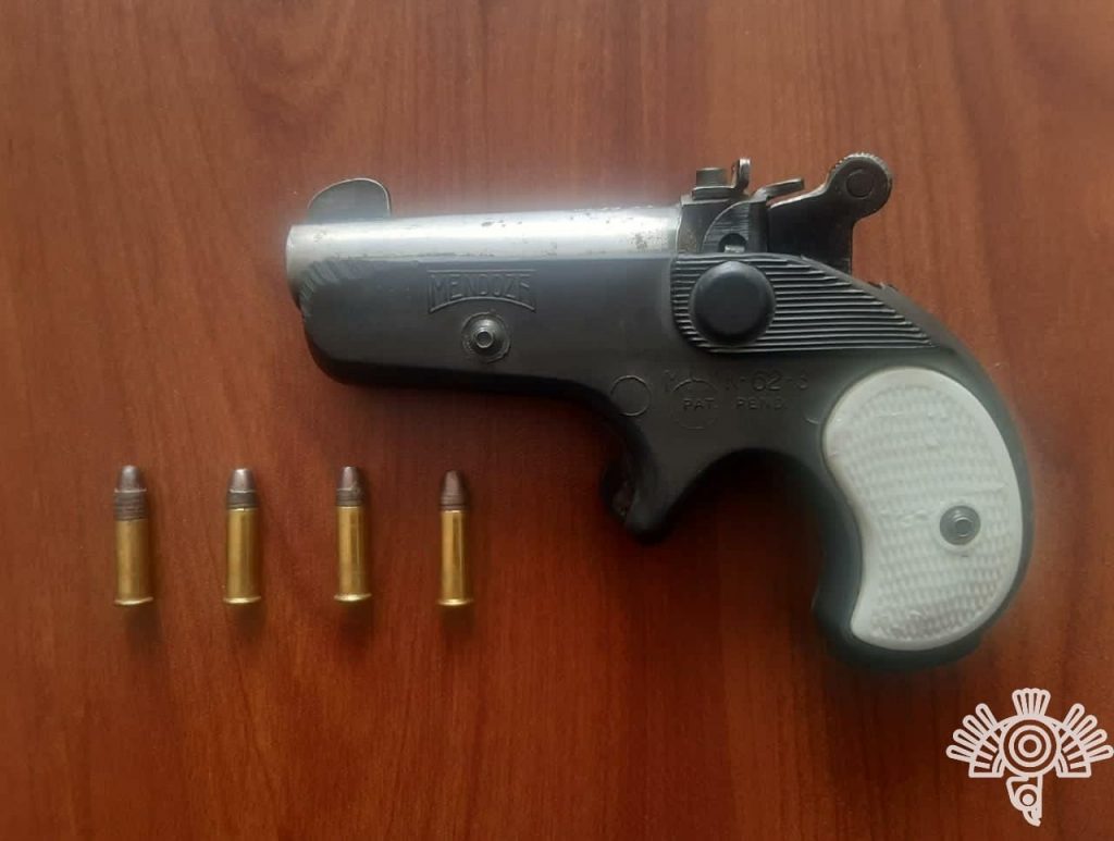 A través de una denuncia, Policía Estatal detiene a presuntos narcomenudistas