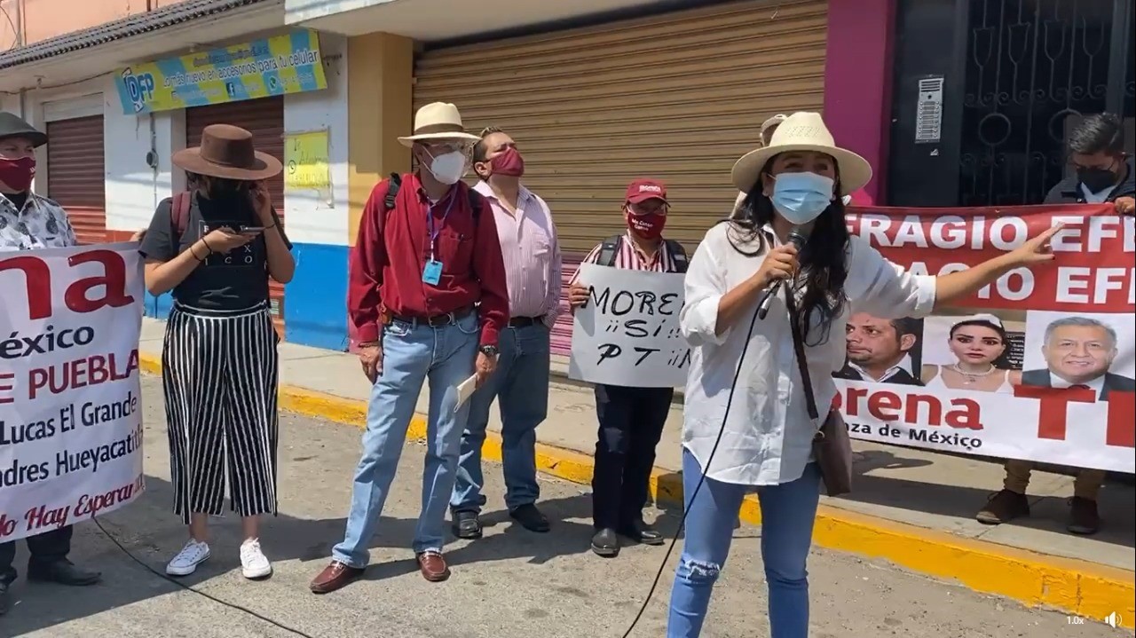 Se manifiesta Vianey García contra la imposición de Mauricio Toledo como candidato a diputado local por Texmelucan