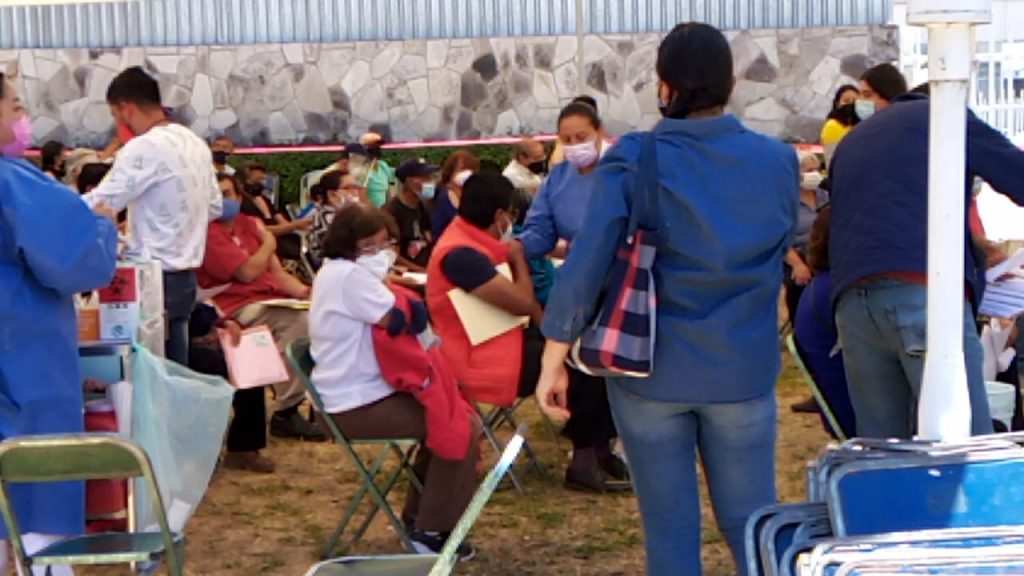 Sin contratiempos: Última jornada de vacunación contra el covid-19 para la tercera edad