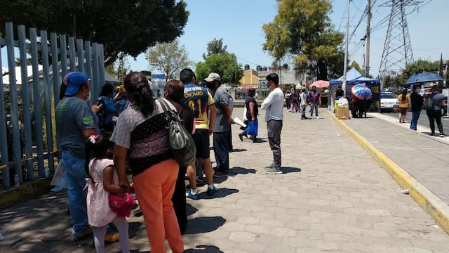 Video desde Puebla: Se agotan vacunas contra el covid-19 en clínica de Amalucan, reportan personas de la tercera edad