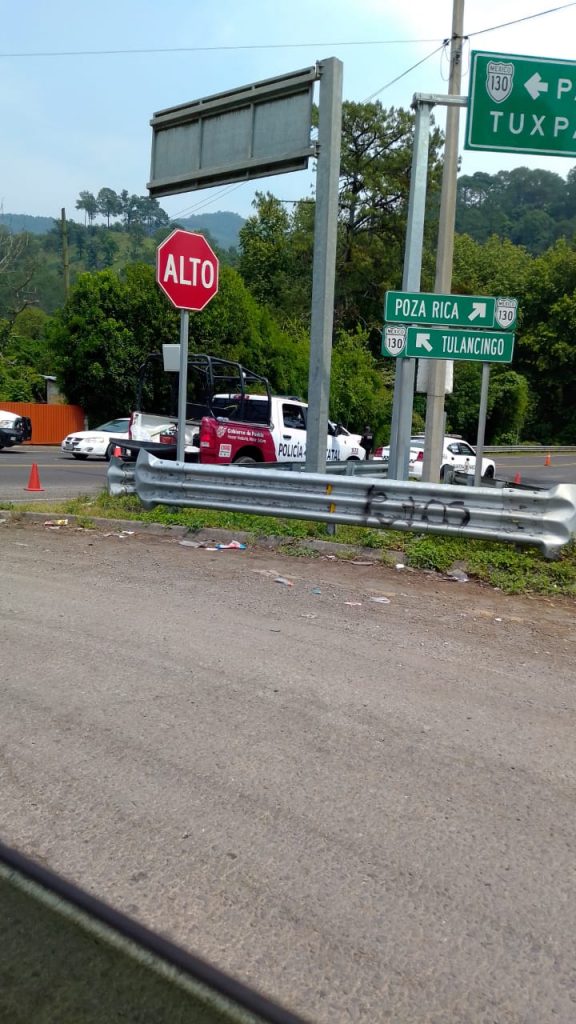Urgente: Asaltan negocio en calles de Huauchinango a plena luz del día.