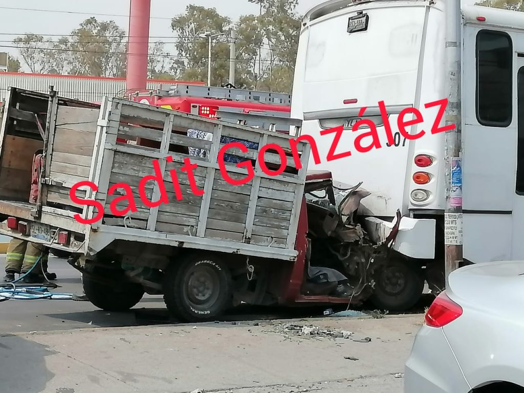 Video desde Puebla: Fuerte choque deja 3 personas lesionadas sobre la federal a Tehuacán