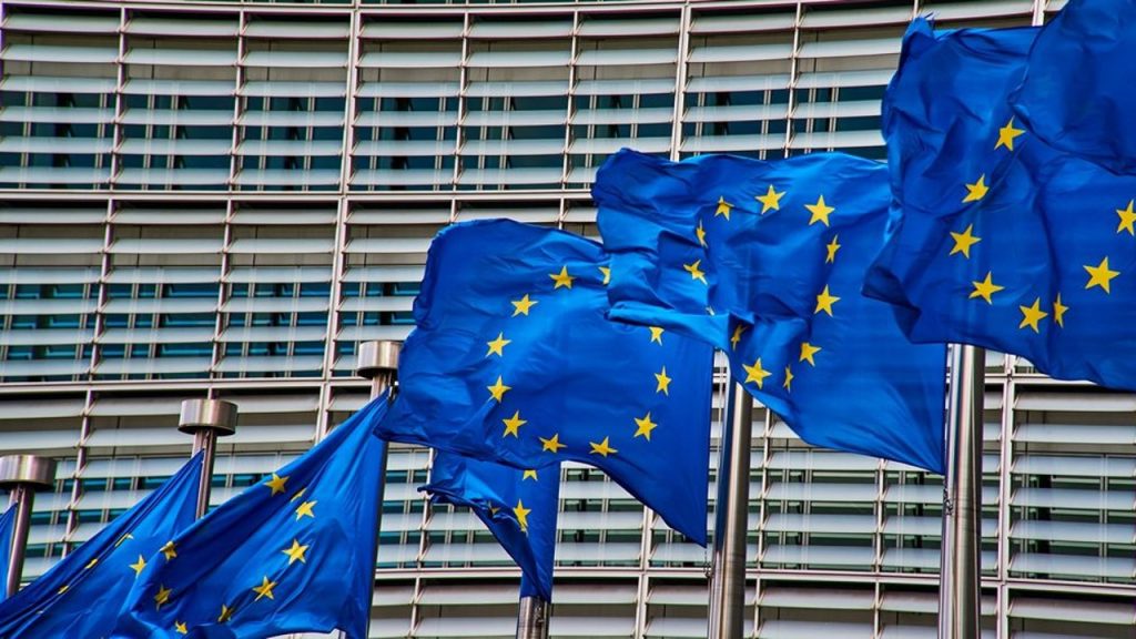 Eurobarómetro: la confianza en la Unión Europea ha aumentado desde el verano pasado