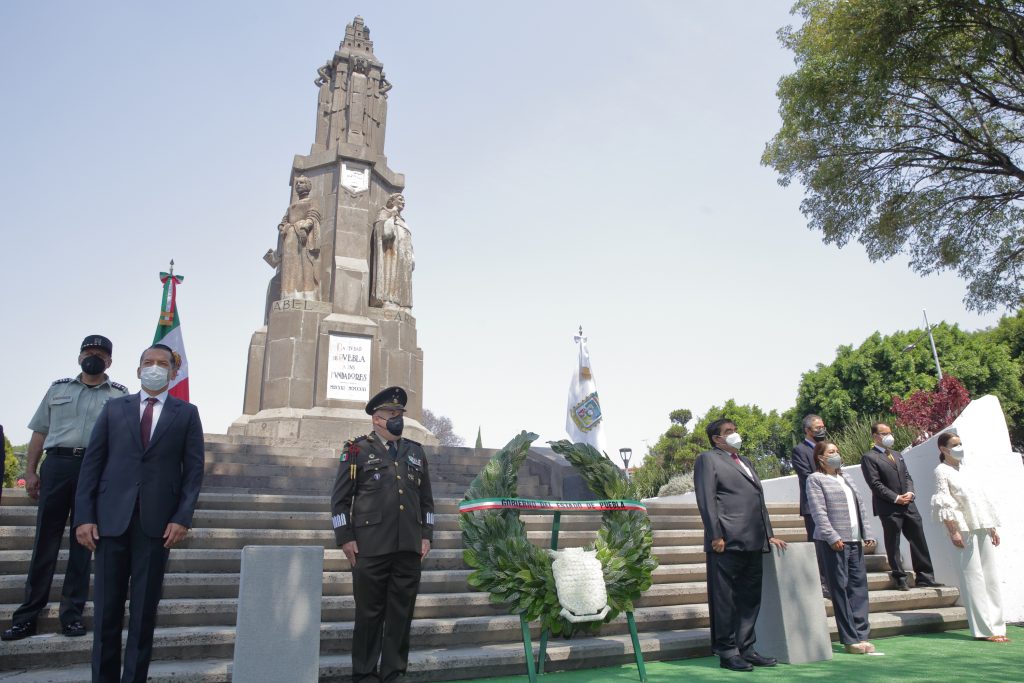 Existe en Puebla una sociedad con libertades y derechos: Miguel Barbosa Huerta.