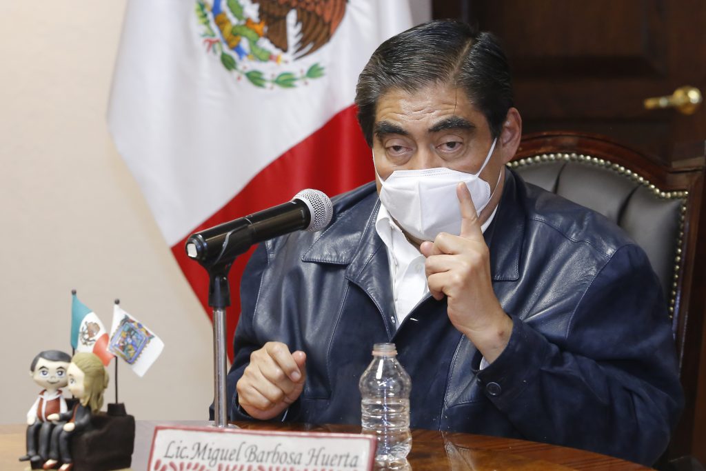 Video desde Puebla: Gobernador Barbosa advirtió cancelación de las obras en el mercado Amalucan