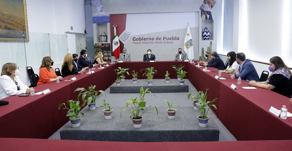 Respalda Miguel Barbosa Huerta función de los órganos electorales: “Siempre tendrán mi apoyo”