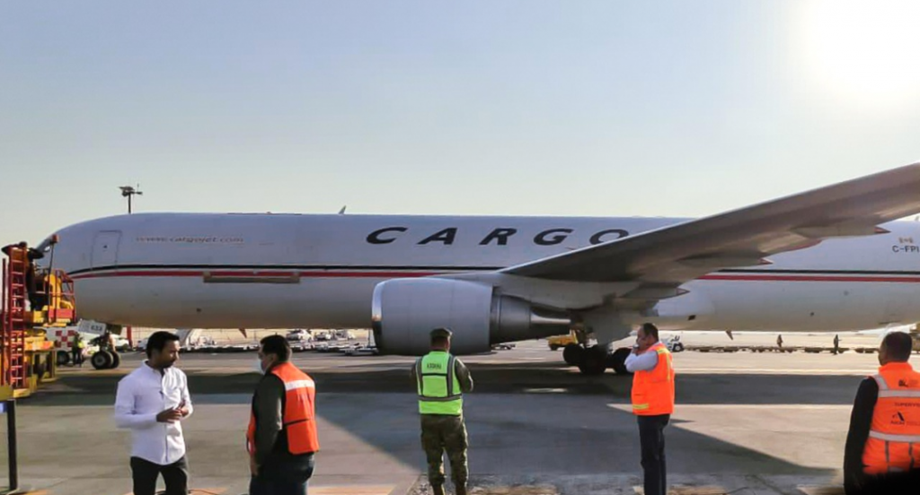 Video desde Puebla: Siguen llegando embarques de vacunas contra covid-19 a México 