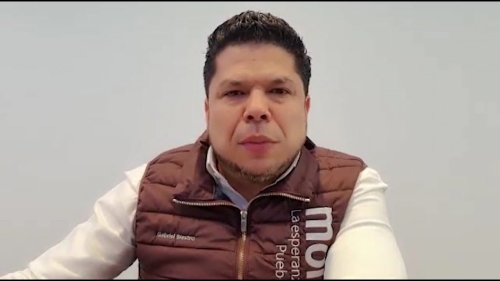 Gabriel Biestro llama “traidora” a Claudia Rivera