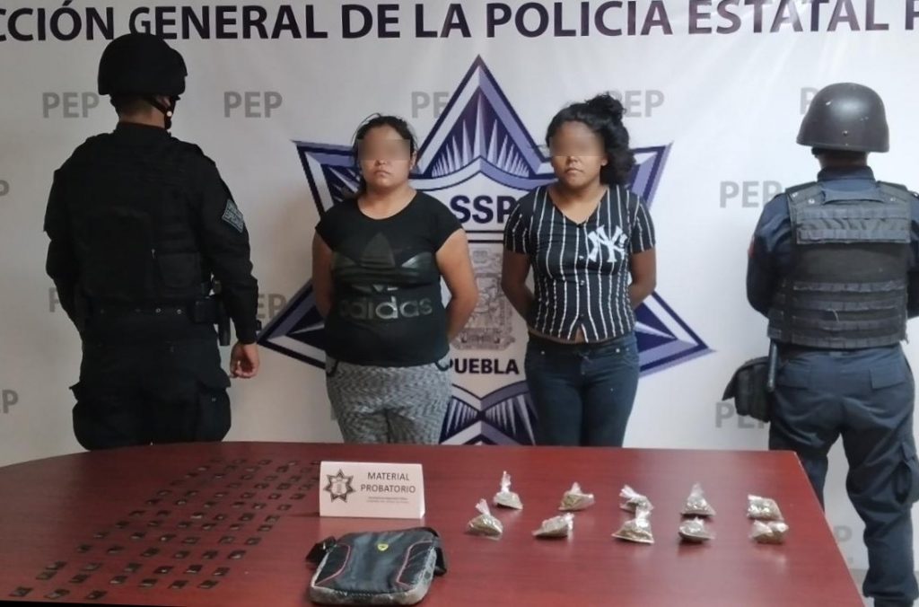 Policía estatal captura a dos presuntas narcovendedoras de “La Tita”