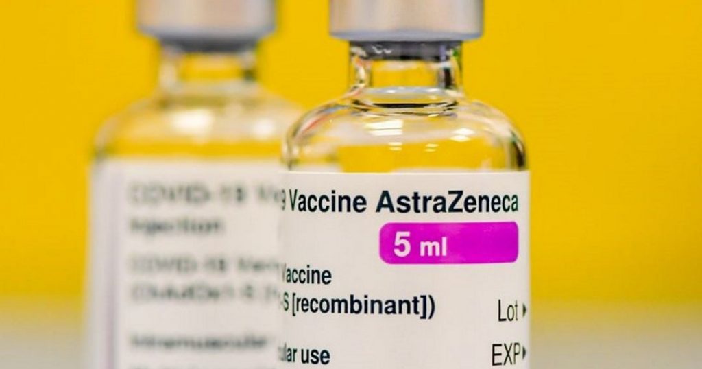 Primeros lotes de vacunas de AstraZeneca envasados en México serán liberados esta semana