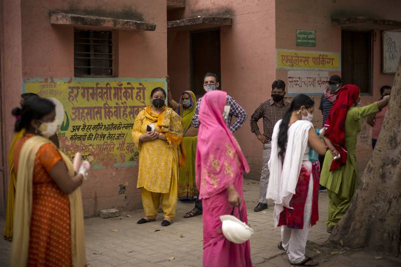 La India no sale del COVID-19 y ya declara una nueva epidemia: el ‘hongo negro’