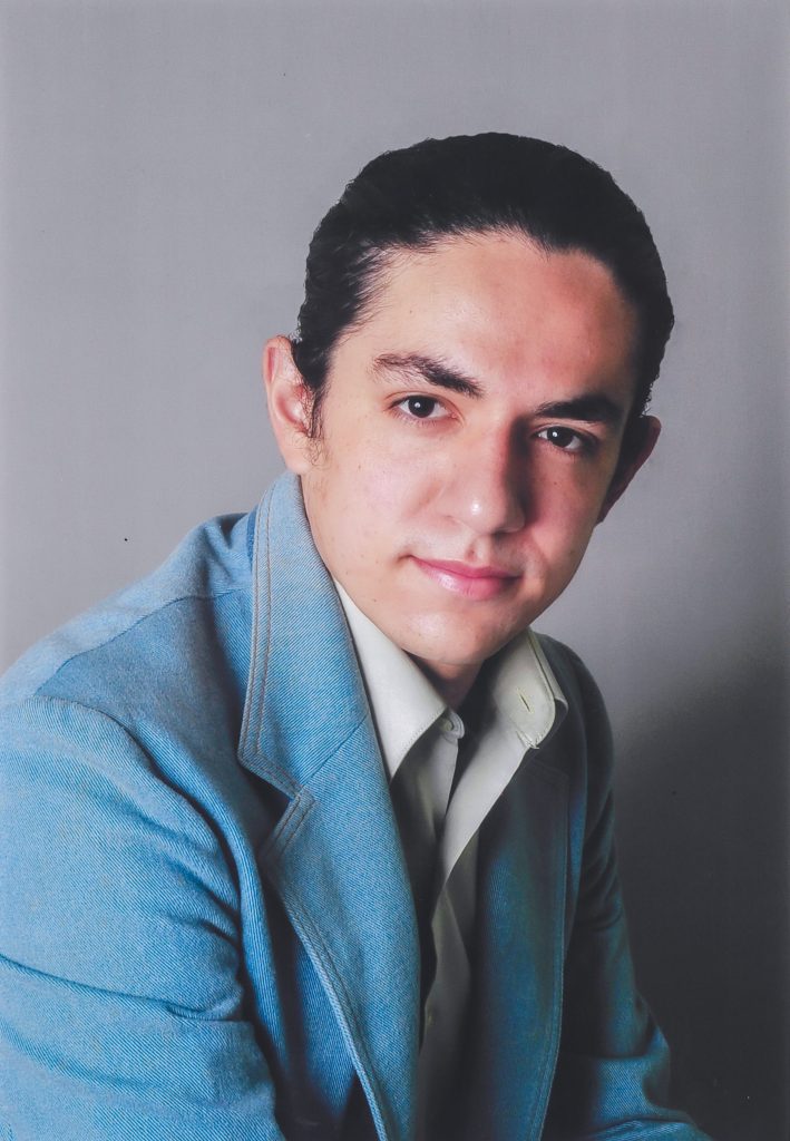 Estudiante UDLAP prepara su proyecto como acreedor del programa PECDA