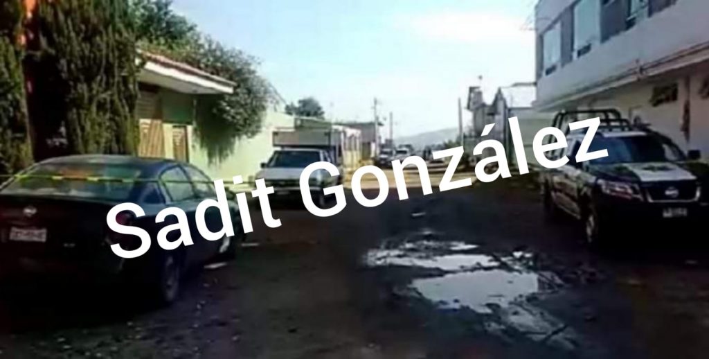 Hallan dos cadáveres en fosa clandestina en terrenos de cultivo en Texmelucan