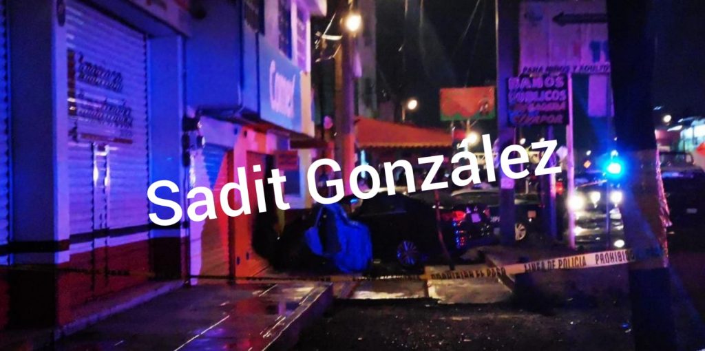 Ejecutan en su auto a madre e hijo en carretera Puebla-Tlaxcala