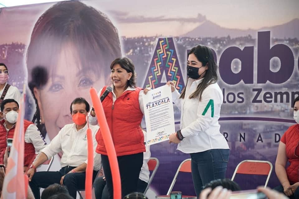 Anabell Ávalos y Anabel Alvarado firmaron 10 compromisos por Tlaxcala capital