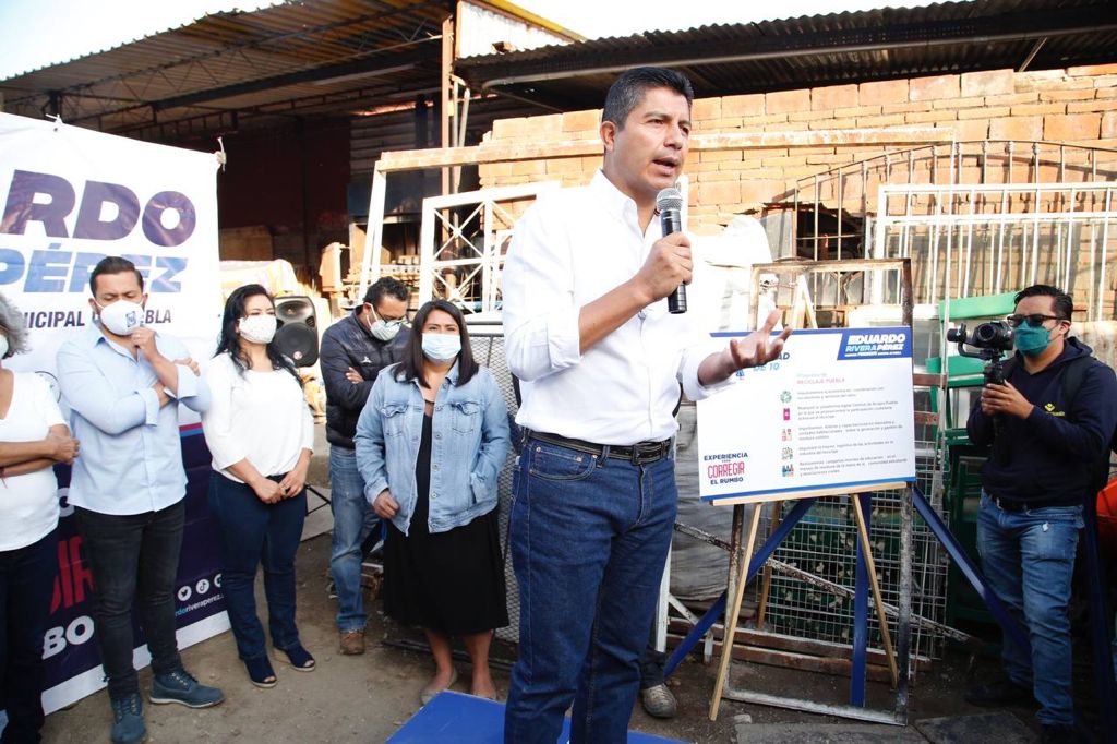 Video desde Puebla: Eduardo Rivera presentó su programa de reciclaje