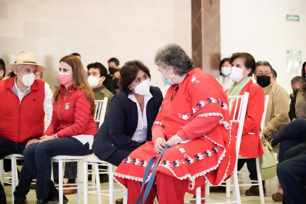 Fotonota: Beatriz Paredes Rangel refrenda su apoyo a Anabell Ávalos para el gobierno de Tlaxcala
