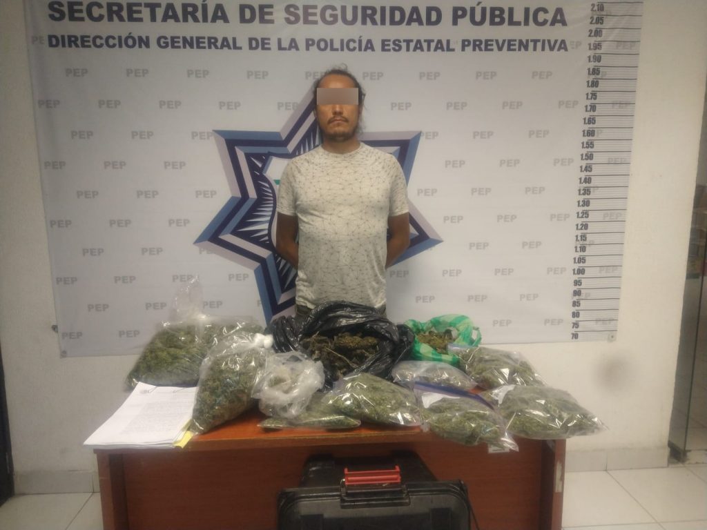 Lo agarran por mariguano