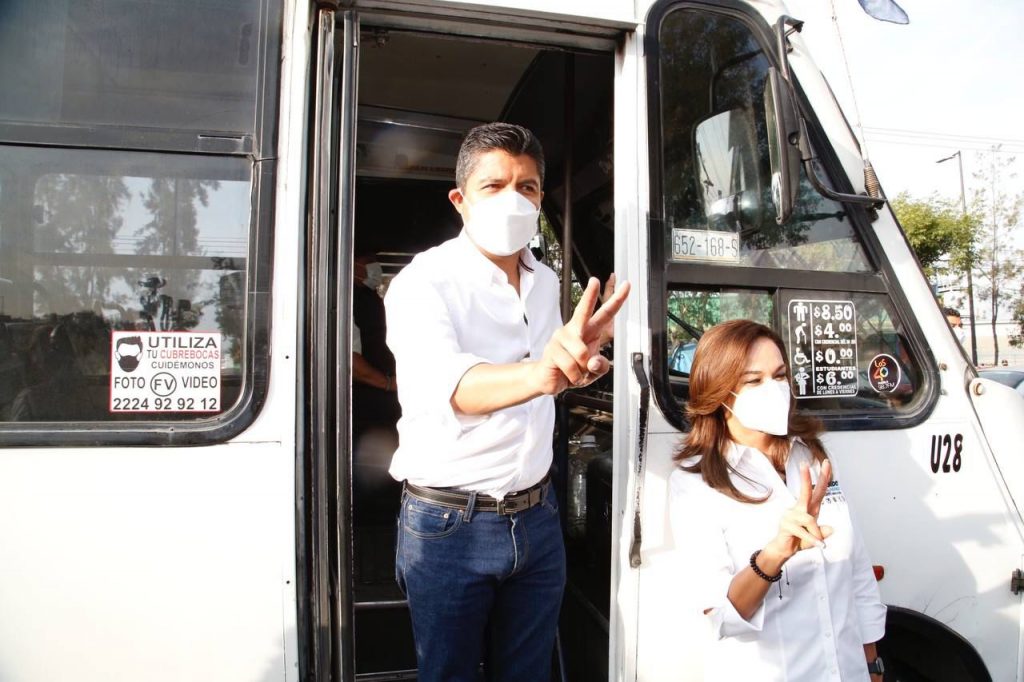 Video desde Puebla: Eduardo Rivera promete mayor seguridad en el transporte público