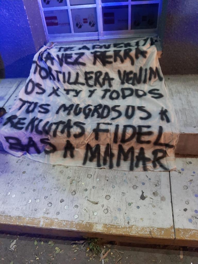 Rafaguean la casa del candidato morenista Fidel Flores en Oriental