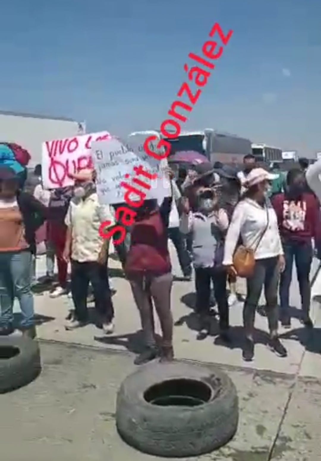 Video: Bloquean la autopista Puebla-Córdoba por la desaparición del candidato del PVEM en Acajete