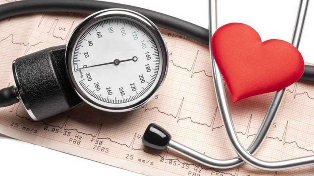 Afecta hipertensión a jóvenes y mayores de 20 años