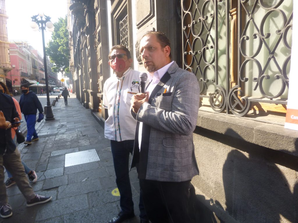 Alejandro Carvajal presenta seis propuestas para proteger la economía de la población y su patrimonio