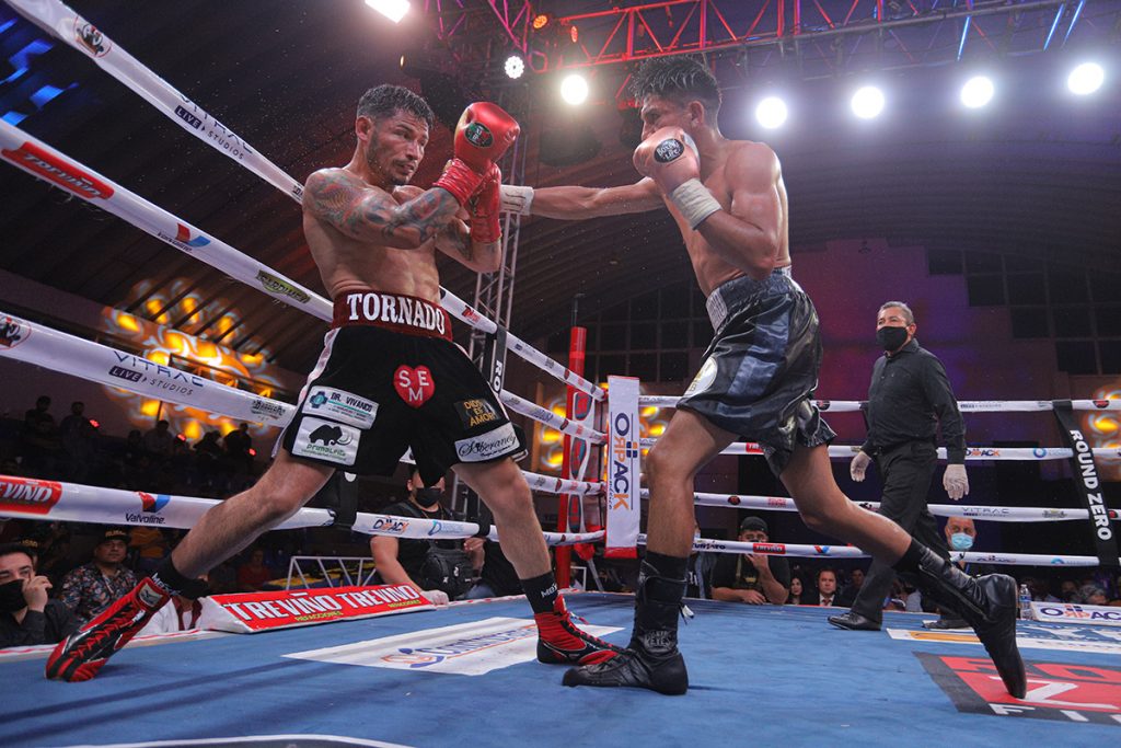 Derrota “Tornado” Carmona por decisión dividida a Mendoza