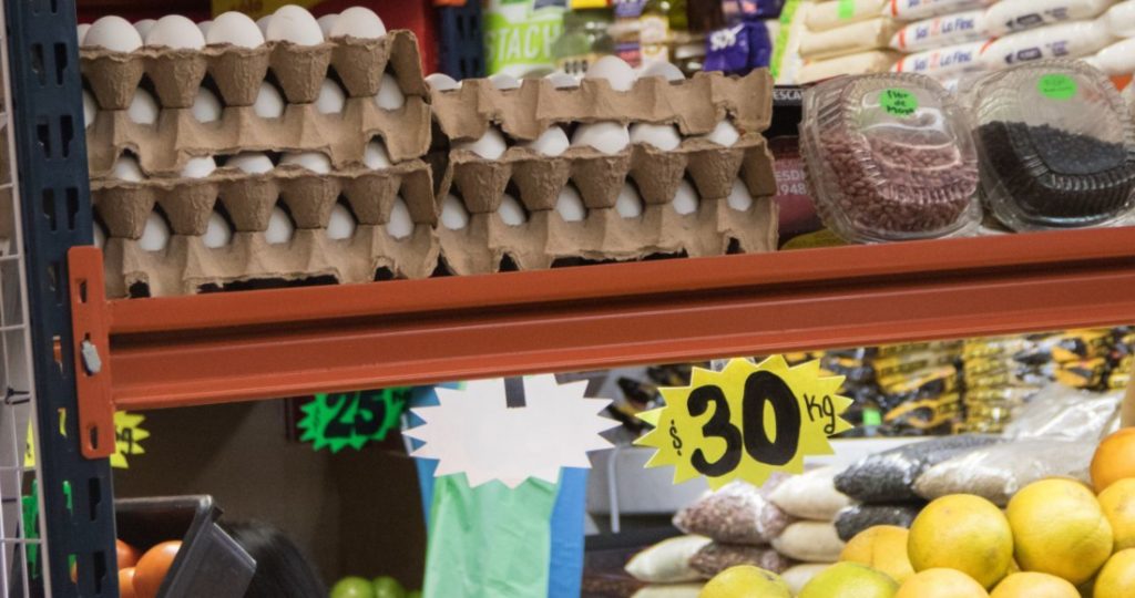 El Índice Nacional de Precios al Consumidor (INPC) presentó una inflación de 0.33 por ciento respecto al mes inmediato anterior