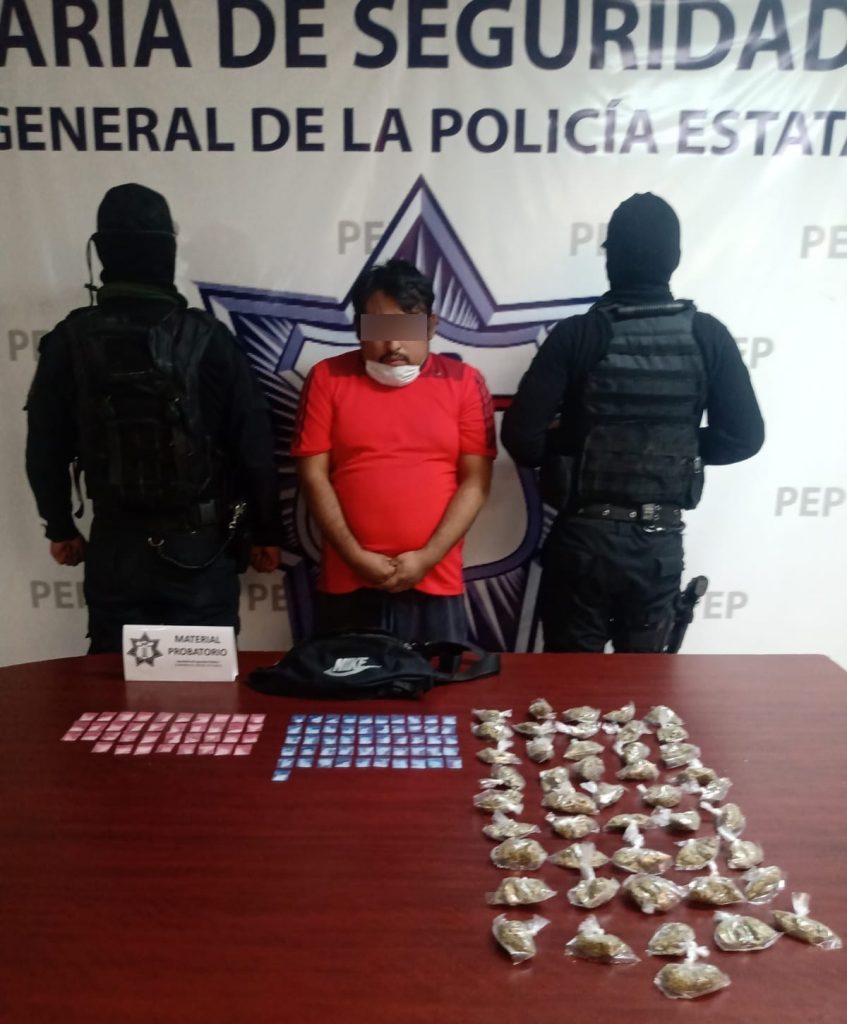 Detiene policía estatal a presunto distribuidor de armas y droga “la patrona”