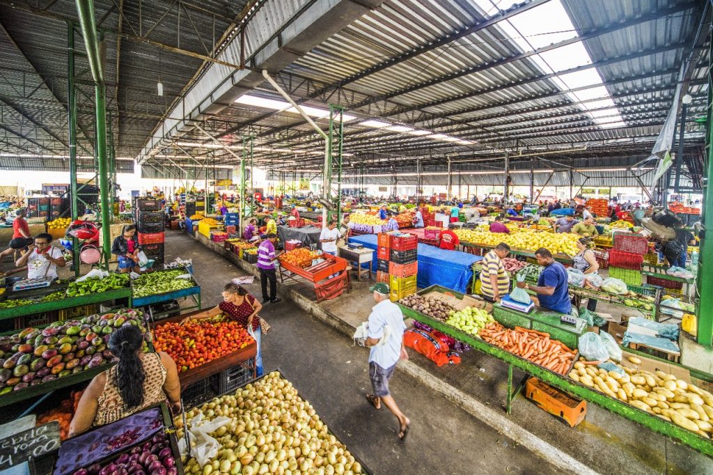 Un mercado de frutas y verduras en Brasil gana el premio a la mejor reconstrucción tras el COVID-19